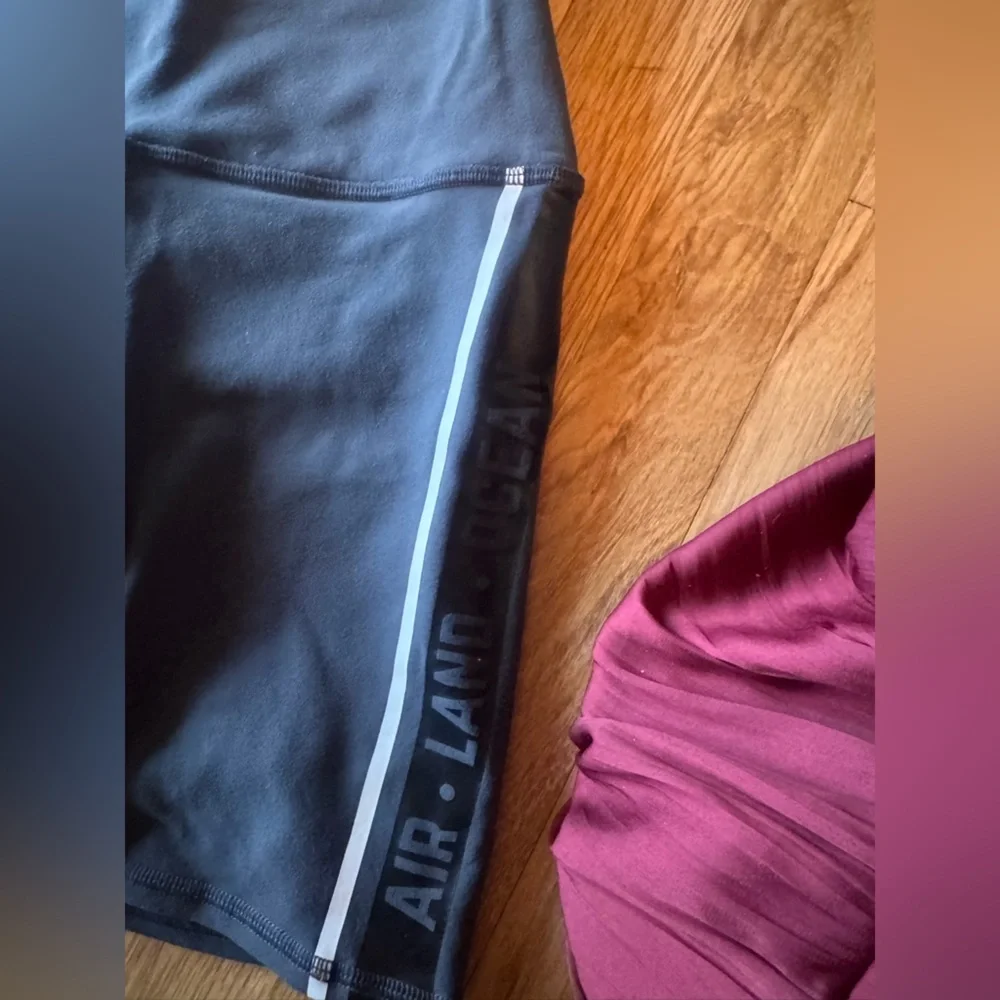 ALO Yoga Gray Spandex Bike Shorts